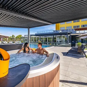 Otel Aura Design & Garden Pool, Prag