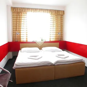 Otel Slavia, Prag